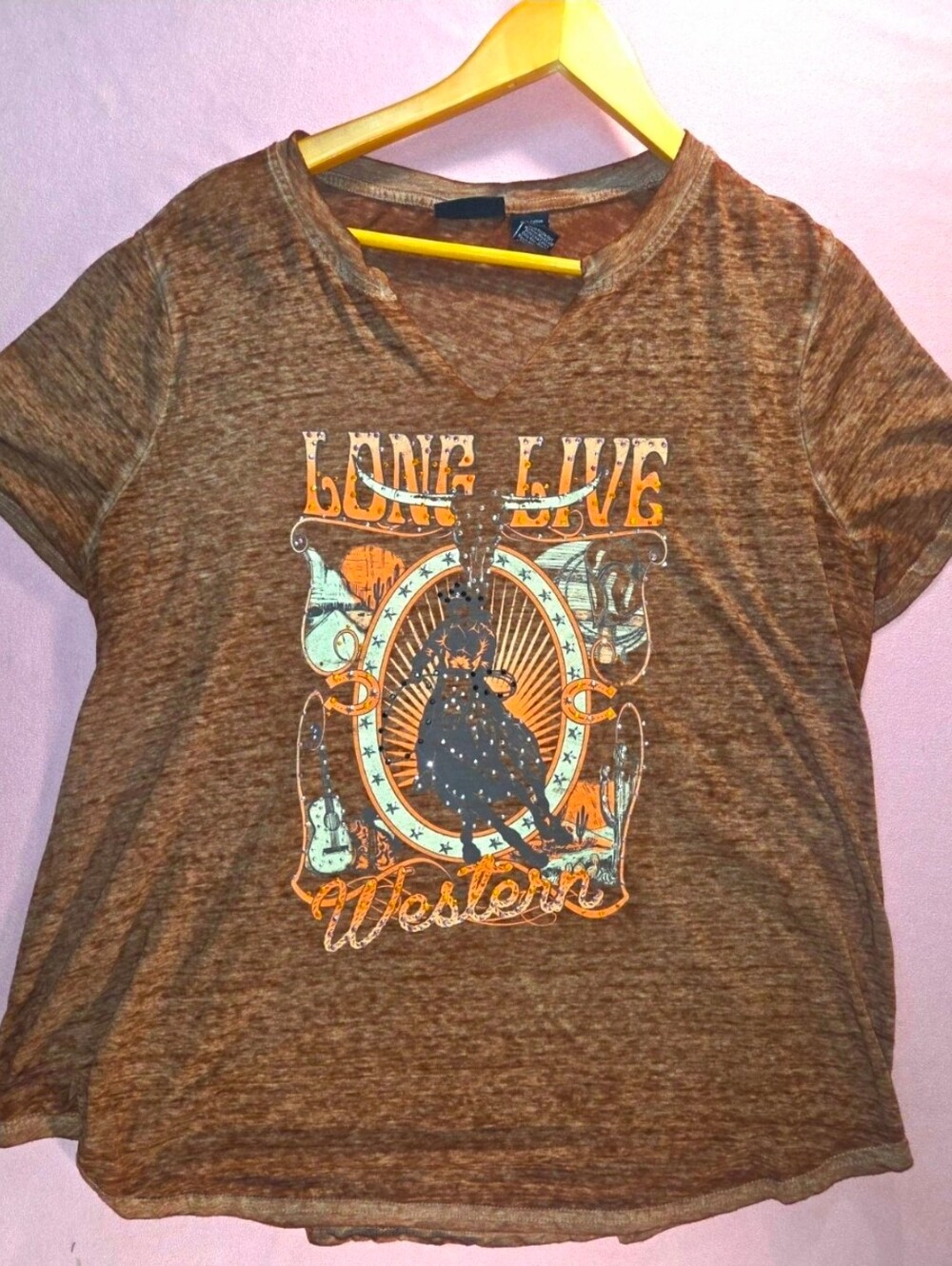 Women’s Brown Short Sleeve Graphic Tee - Long Live Western